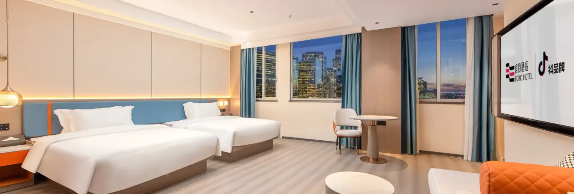 Chambre de luxe à 2 lits